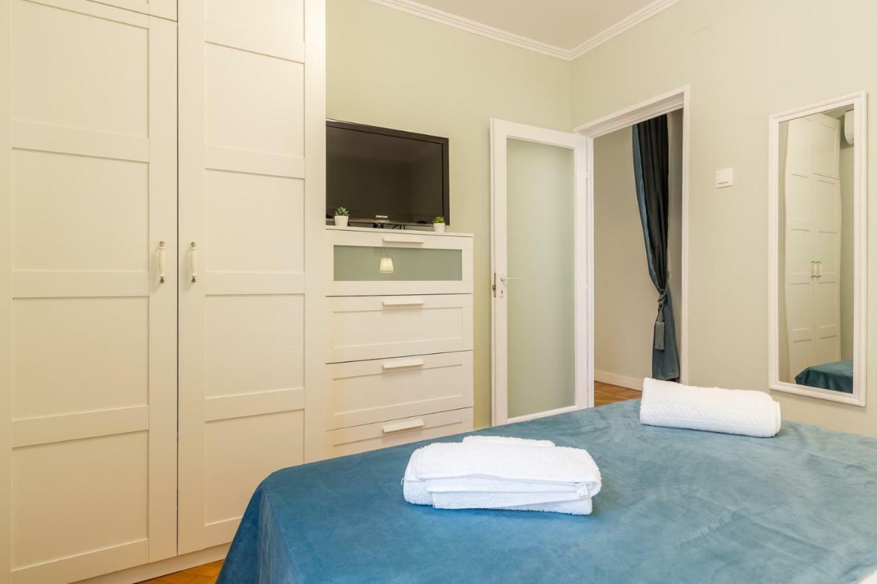 Central Stylish & Cozy One Bedroom Apartment - Adela Accommodation - Ideal For Long Stays 布加勒斯特 外观 照片