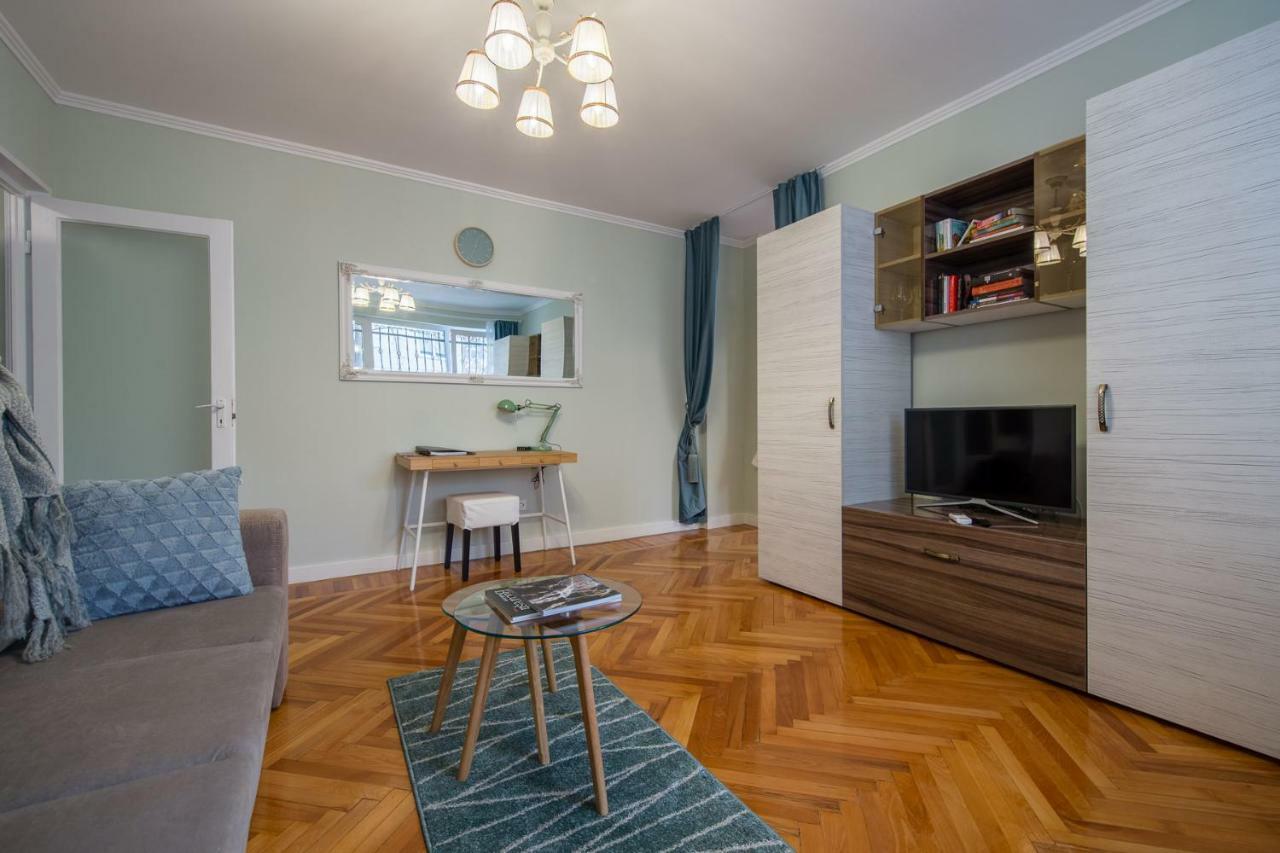 Central Stylish & Cozy One Bedroom Apartment - Adela Accommodation - Ideal For Long Stays 布加勒斯特 外观 照片