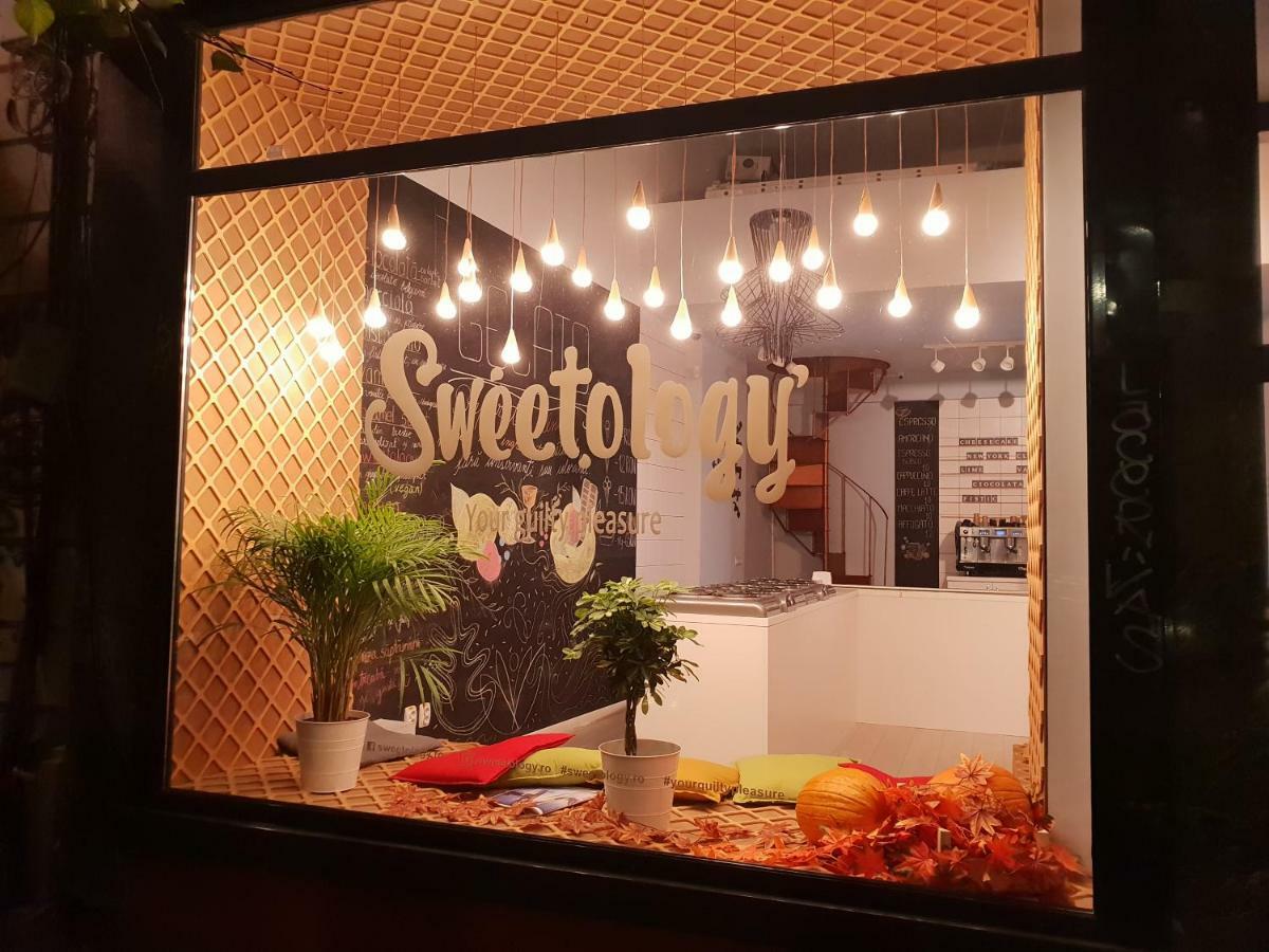 Central Stylish & Cozy One Bedroom Apartment - Adela Accommodation - Ideal For Long Stays 布加勒斯特 外观 照片